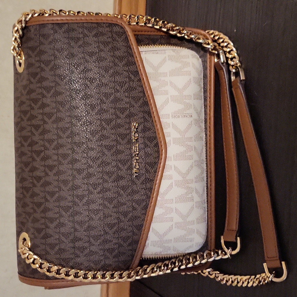 Michael Kors purse